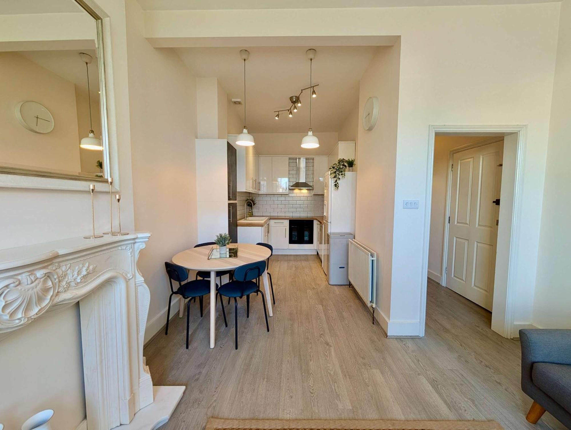 Stunning Flat With Free Parking *