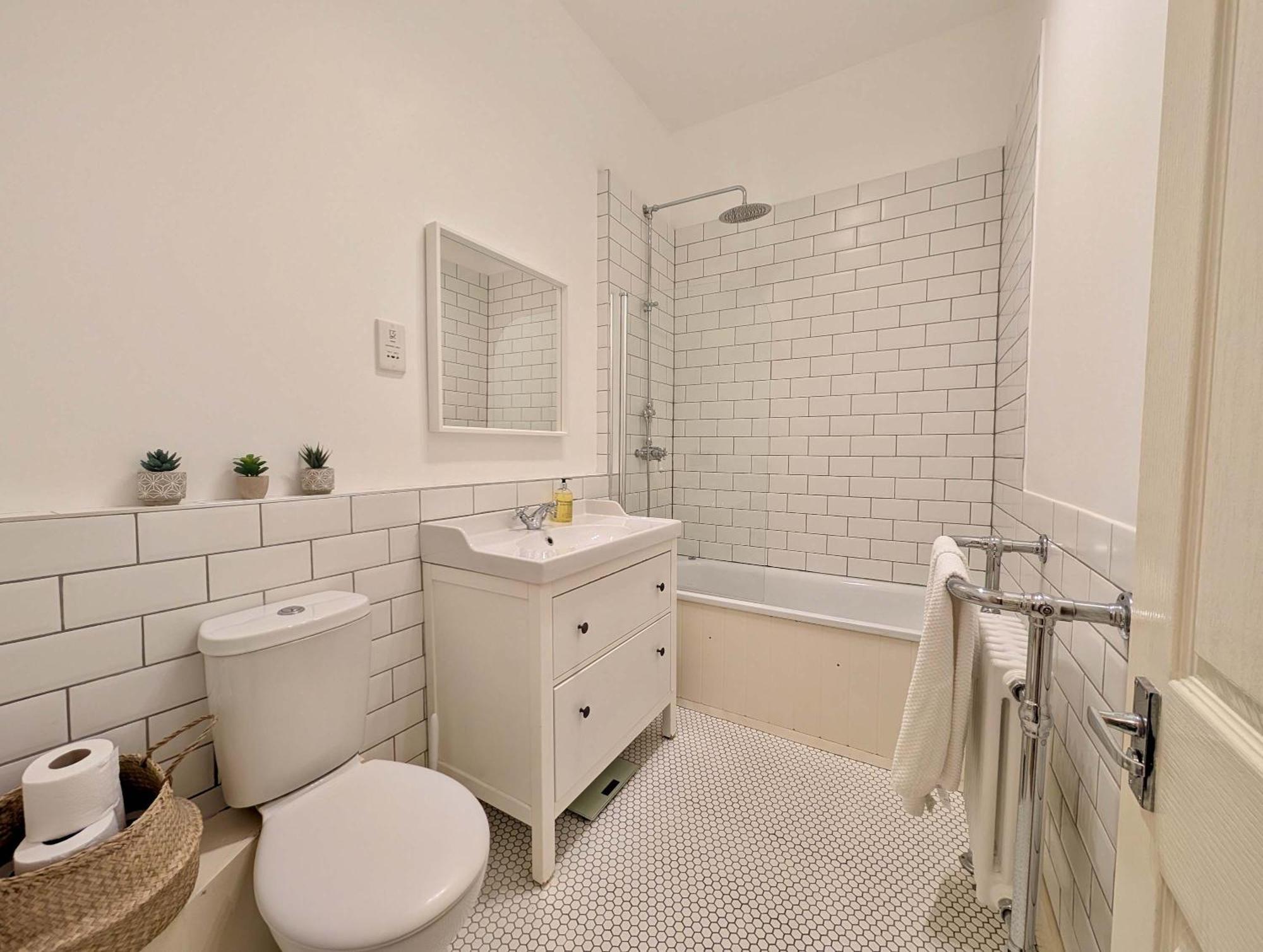 Stunning Flat With Free Parking *